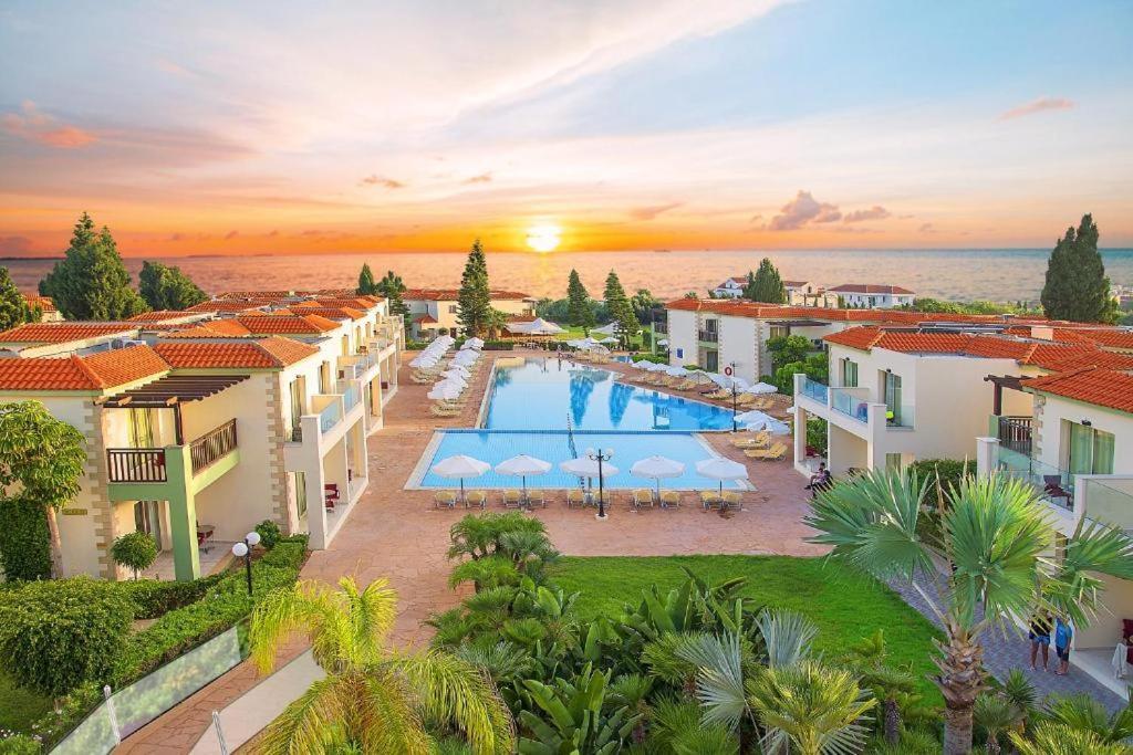 Freij Hotel & Resort - Adults Only أيا نابا المظهر الخارجي الصورة