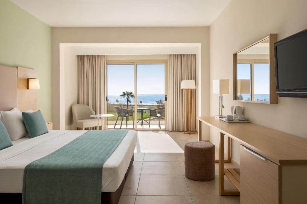Freij Hotel & Resort - Adults Only أيا نابا المظهر الخارجي الصورة