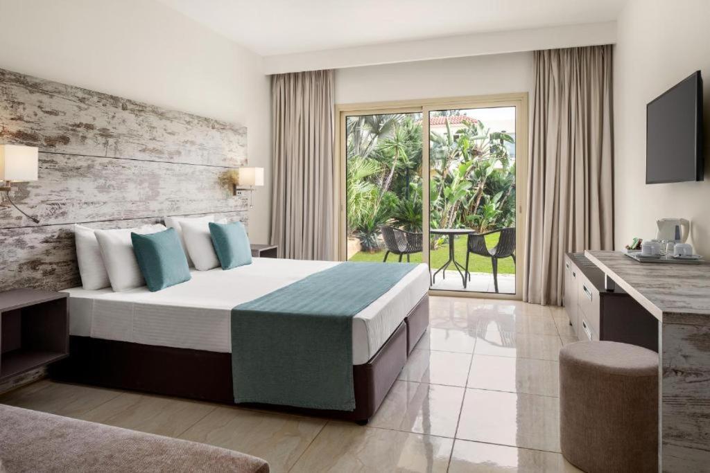 Freij Hotel & Resort - Adults Only أيا نابا المظهر الخارجي الصورة