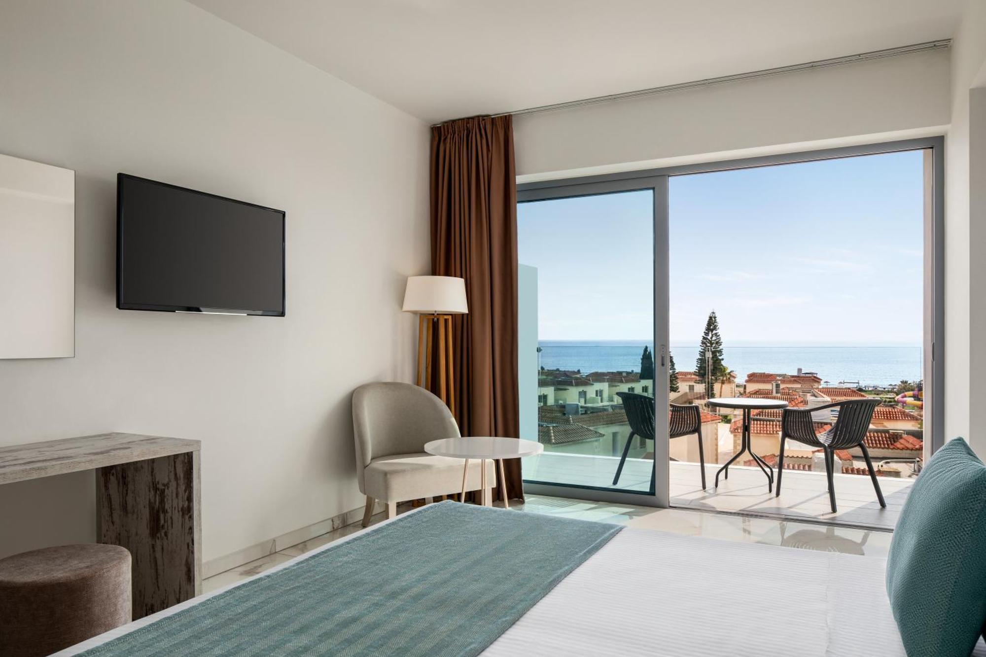 Freij Hotel & Resort - Adults Only أيا نابا الغرفة الصورة